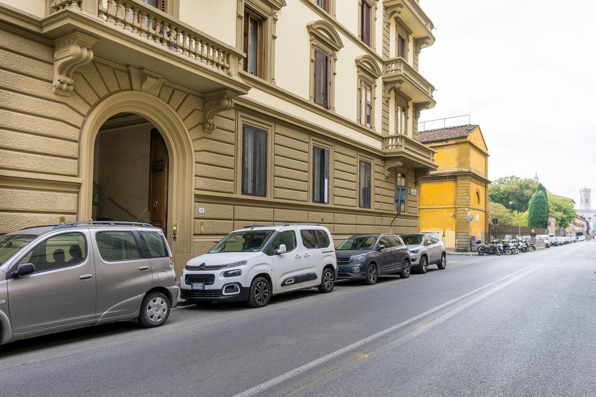 San Marco Black Appartamento Luxury Con Terrazzo E Parcheggio Su Richiesta Florencja Zewnętrze zdjęcie
