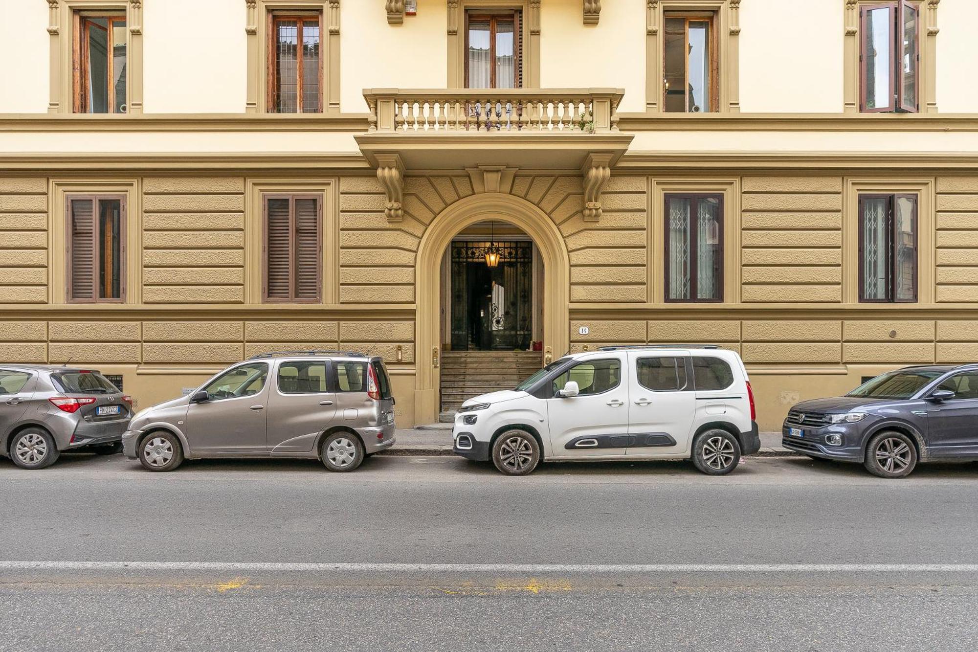 San Marco Black Appartamento Luxury Con Terrazzo E Parcheggio Su Richiesta Florencja Zewnętrze zdjęcie