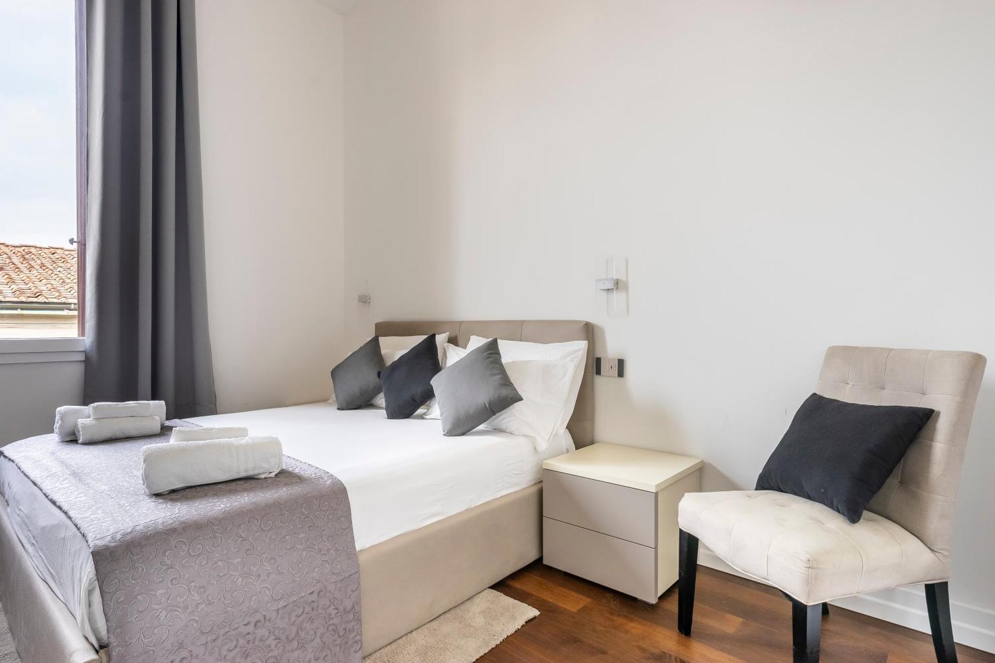San Marco Black Appartamento Luxury Con Terrazzo E Parcheggio Su Richiesta Florencja Zewnętrze zdjęcie